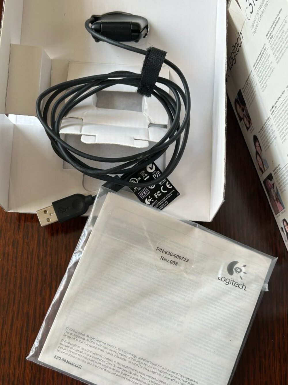 Logitech C310 HD  Webcam with Built In Mic - Picture 8 of 9